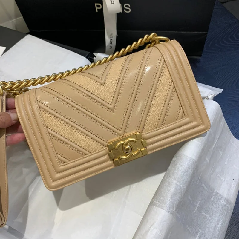 Chic Bags For Office Professionals And Urban Dwellers CNL - Zynteeq - 1959
