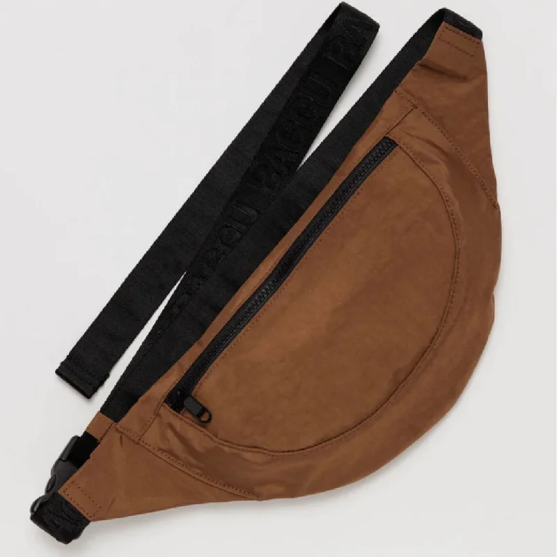 High-Quality Bags On Flash Sale Crescent Fanny Pack (Brown)