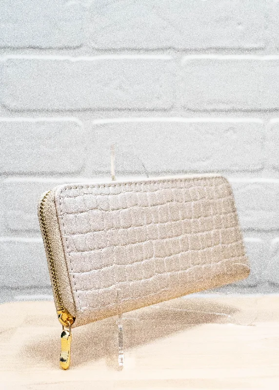 Vintage Bags For Retro And Classic Fashion Lovers Faux Crocodile Skin Wallet