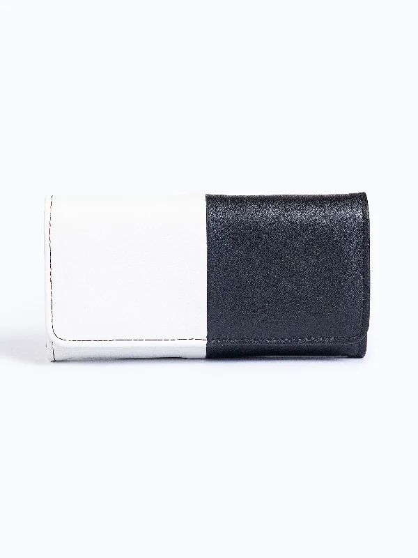 Compact Bags For Minimalist Travelers Two Tone Wallet
