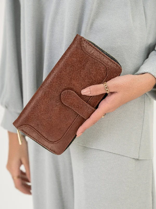 Stylish Yet Affordable Bags Classic Wallet