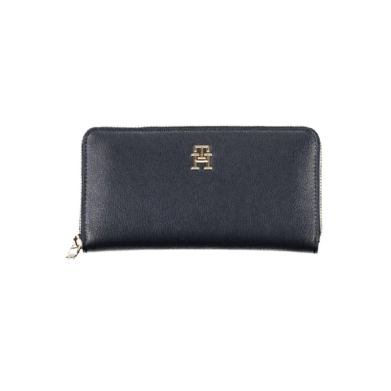 Luxury Bags With Premium Materials And Craftsmanship Tommy Hilfiger Elegant Blue Designer Wallet