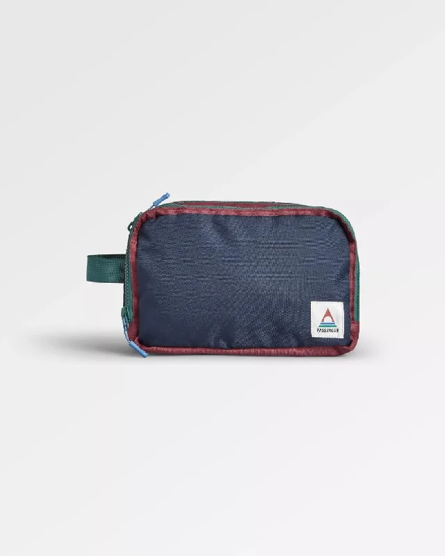 Luxury Seekers Travel Recycled Wash Kit - Samba/ Deep Navy