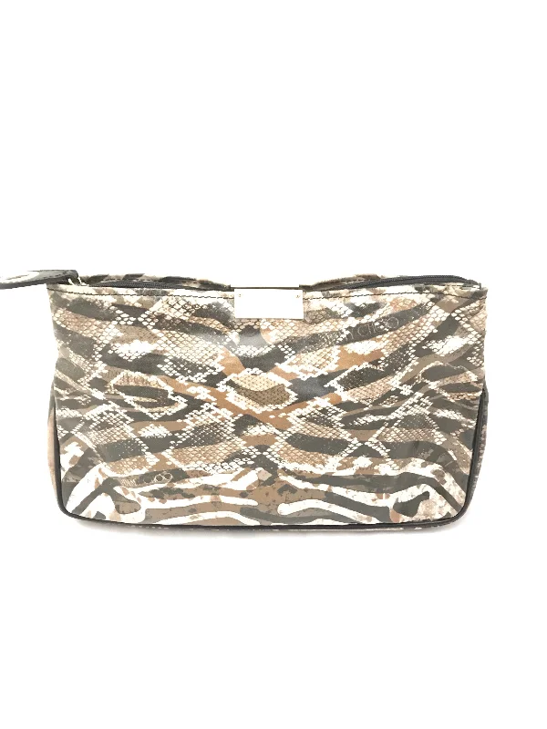 Lightweight Bags For Senior Travelers Animal Print Clutch