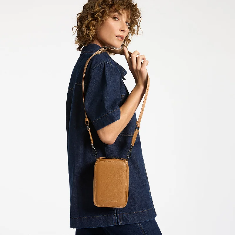 Vibrant Bags With Discounts Status Anxiety Good Life Tan