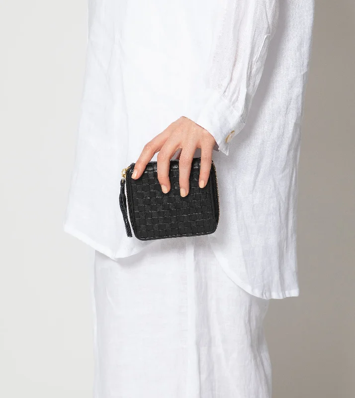 Edgy Bags For Bold And Daring Fashionistas Tiegs Small Zip Wallet | Black