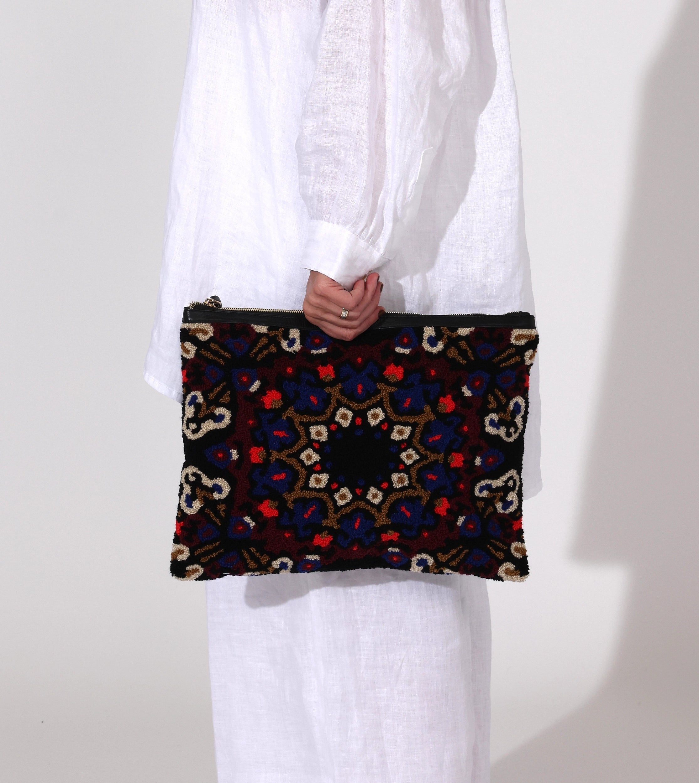 Flash Sale On Premium Bags Venezia Clutch | Black Multi