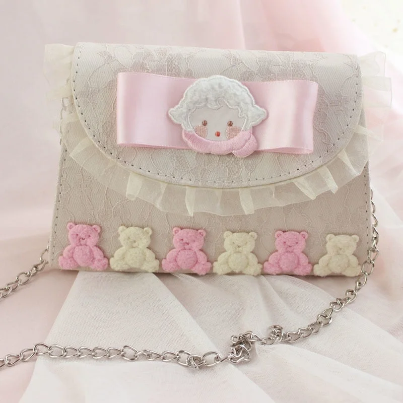 Urban Style Baby Lamb Clutch