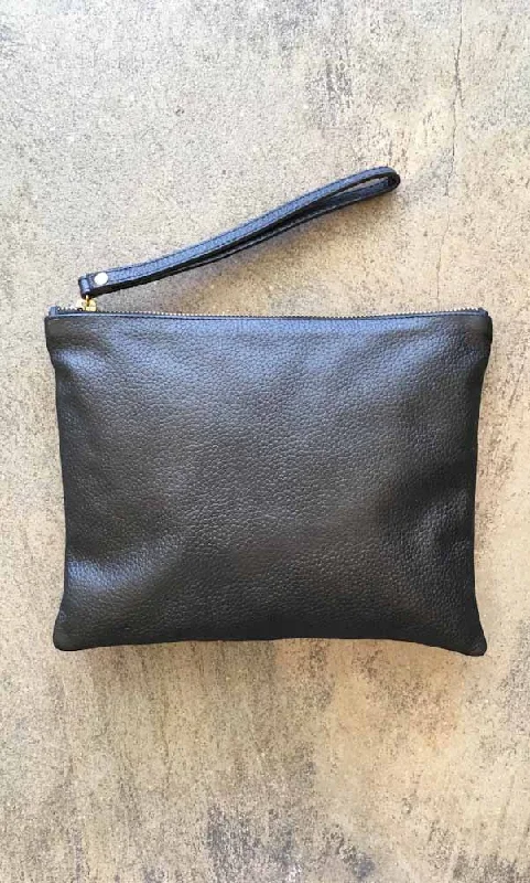 Bag For Modern Fashion HOSS leather clutch