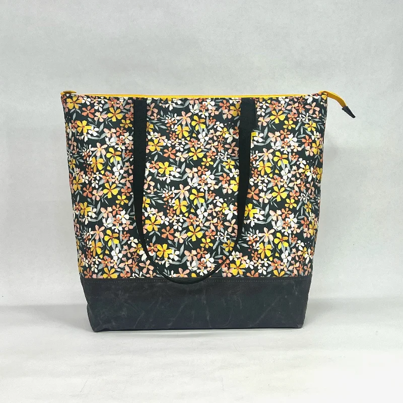 Romantic Valentine's Day Bags With Promotions Blissful Blooms / Waxed Canvas Zipper Closure Tote Bag with Leather Straps Romantic Valentine's Day Bags With Promotions Blissful Blooms / Waxed Canvas Zipper Closure Tote Bag with Leather Straps