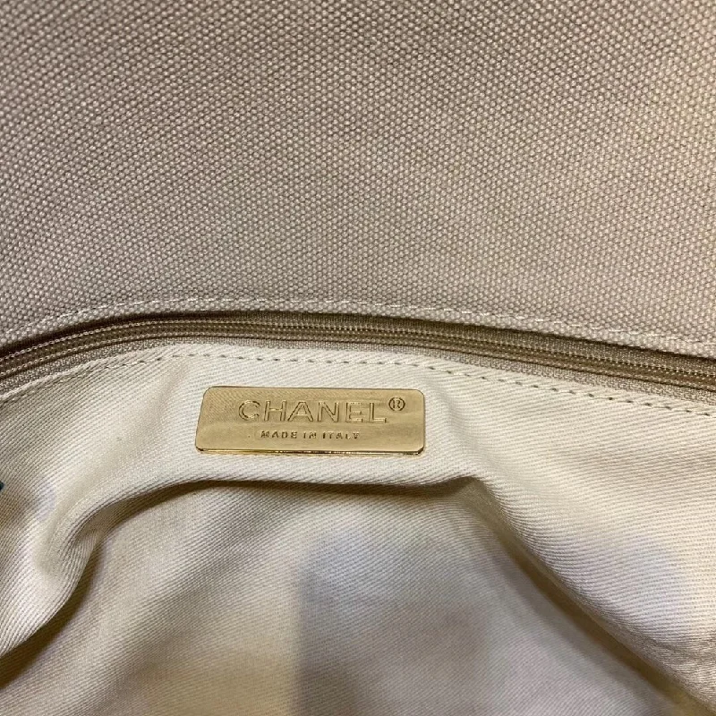 Elegant New Year Party Bags With Flash Sales CHANEL 19 Flap Bag