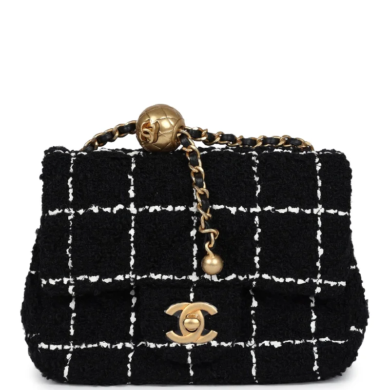 Flash Sale On Premium Bags Chanel Mini Pearl Crush Square Flap Bag White and Black Tweed Antique Gold Hardware