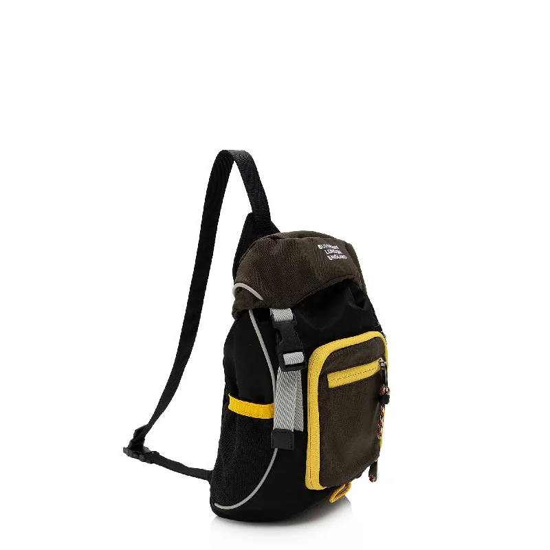 Rustic Bags For Outdoor And Nature-Inspired Looks Burberry Nylon Leo Medium Sling Bag (SHF-VOG04R)
