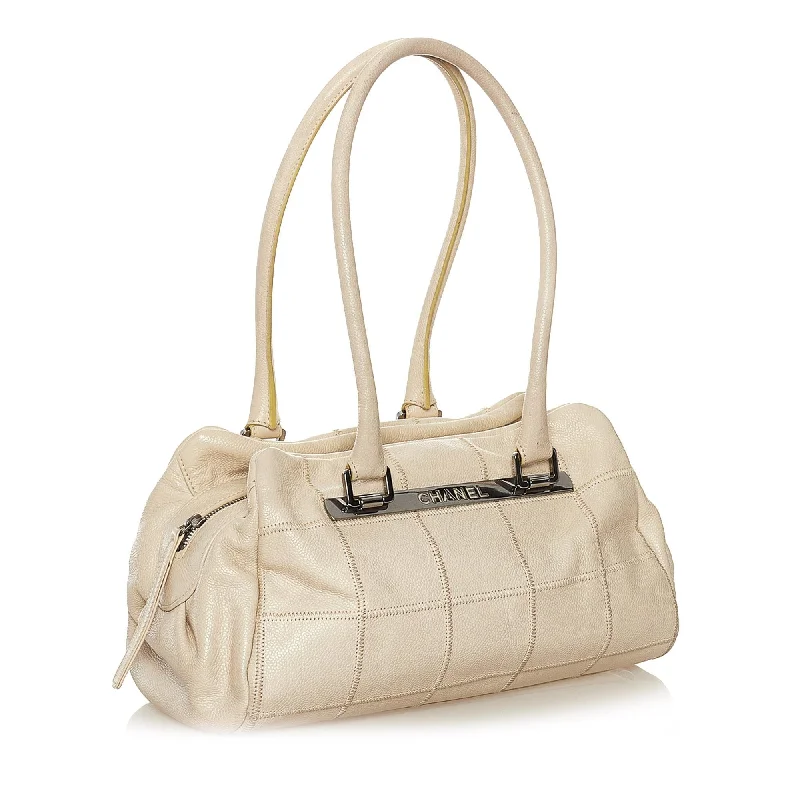 Glamorous Bags For Evening Events And Parties Chanel Choco Bar Caviar Leather Shoulder Bag (SHG-34356) Glamorous Bags For Evening Events And Parties Chanel Choco Bar Caviar Leather Shoulder Bag (SHG-34356)