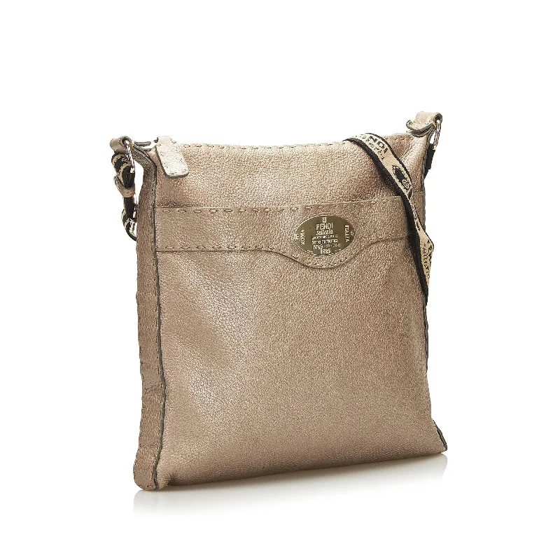 Affordable Handbags Fendi Selleria Crossbody (SHG-35190)