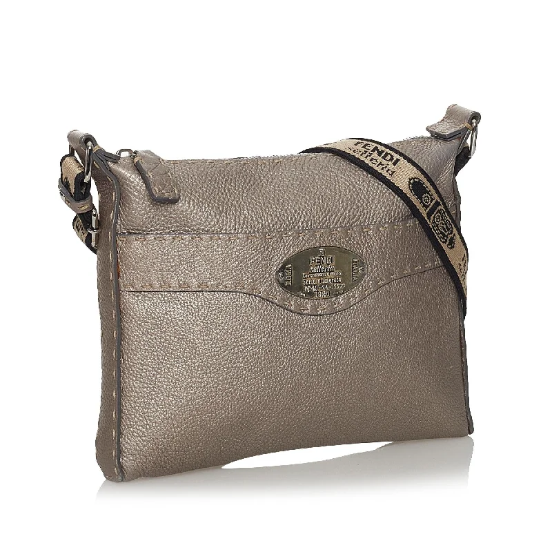 Discounted Designer Bags For Clearance Sale Fendi Selleria Leather Crossbody Bag (SHG-31249)
