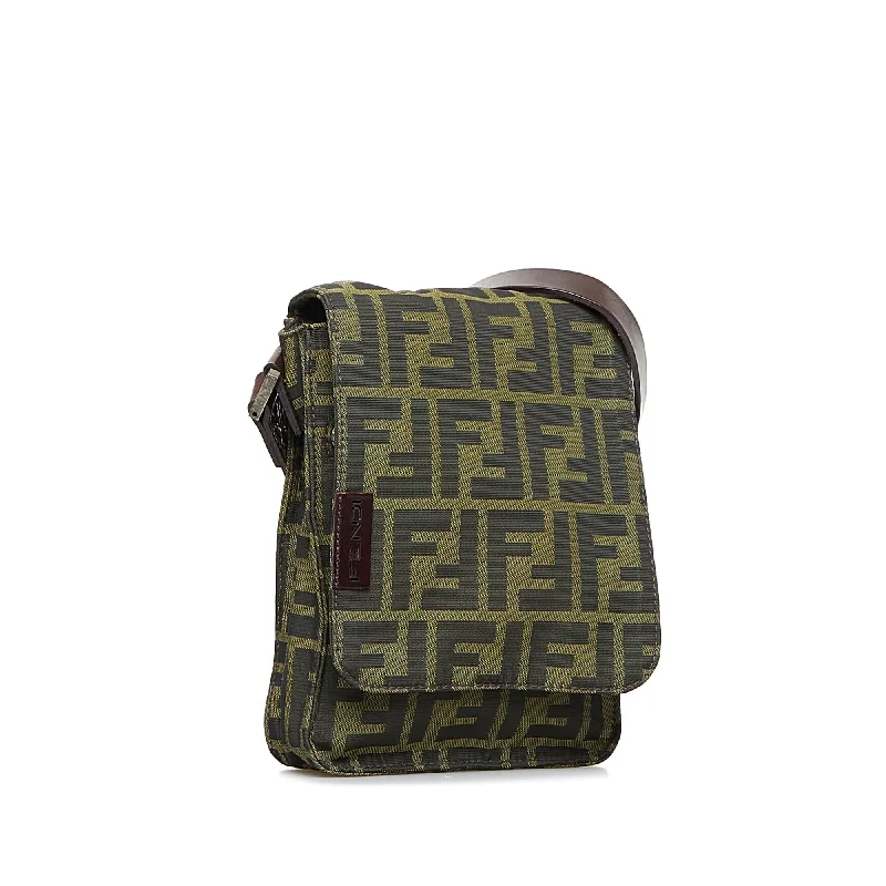 Chic And Clearance-Priced Tote Bags Fendi Zucca Crossbody (SHG-1IOIlq)