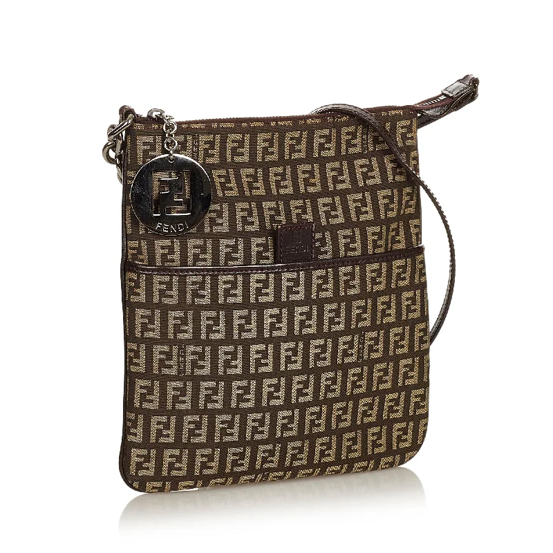Odor-Resistant And Budget Bags Fendi Zucchino Canvas Crossbody Bag (SHG-26620)